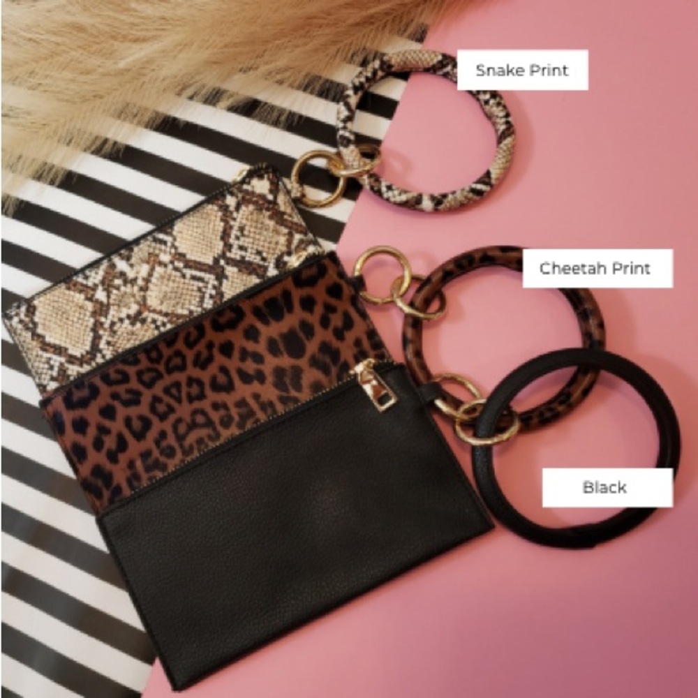 Key Chain Wristlet Clutch/Wallet (Cheetah Print)